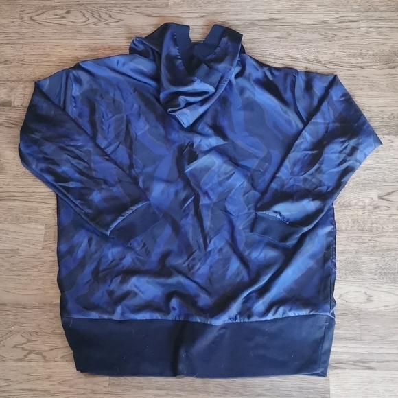 VICTORIA'S Secret Oversized Camouflage Hooded Jacket Small - Picture 2 of 5